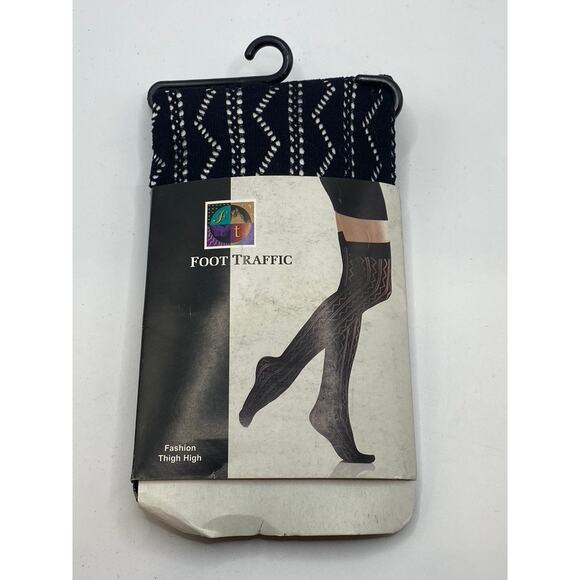 FOOT TRAFFIC Women's Black Cutout Stretch Pull-On Knee High Socks SZ OS - Picture 1 of 7